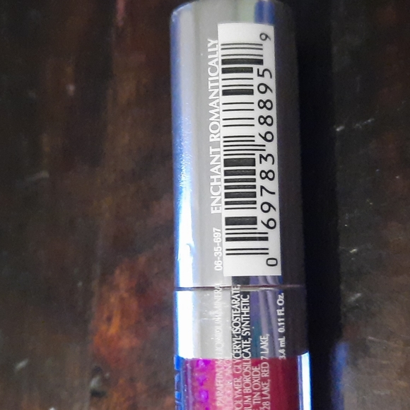 Lip lacquer - Picture 3 of 4